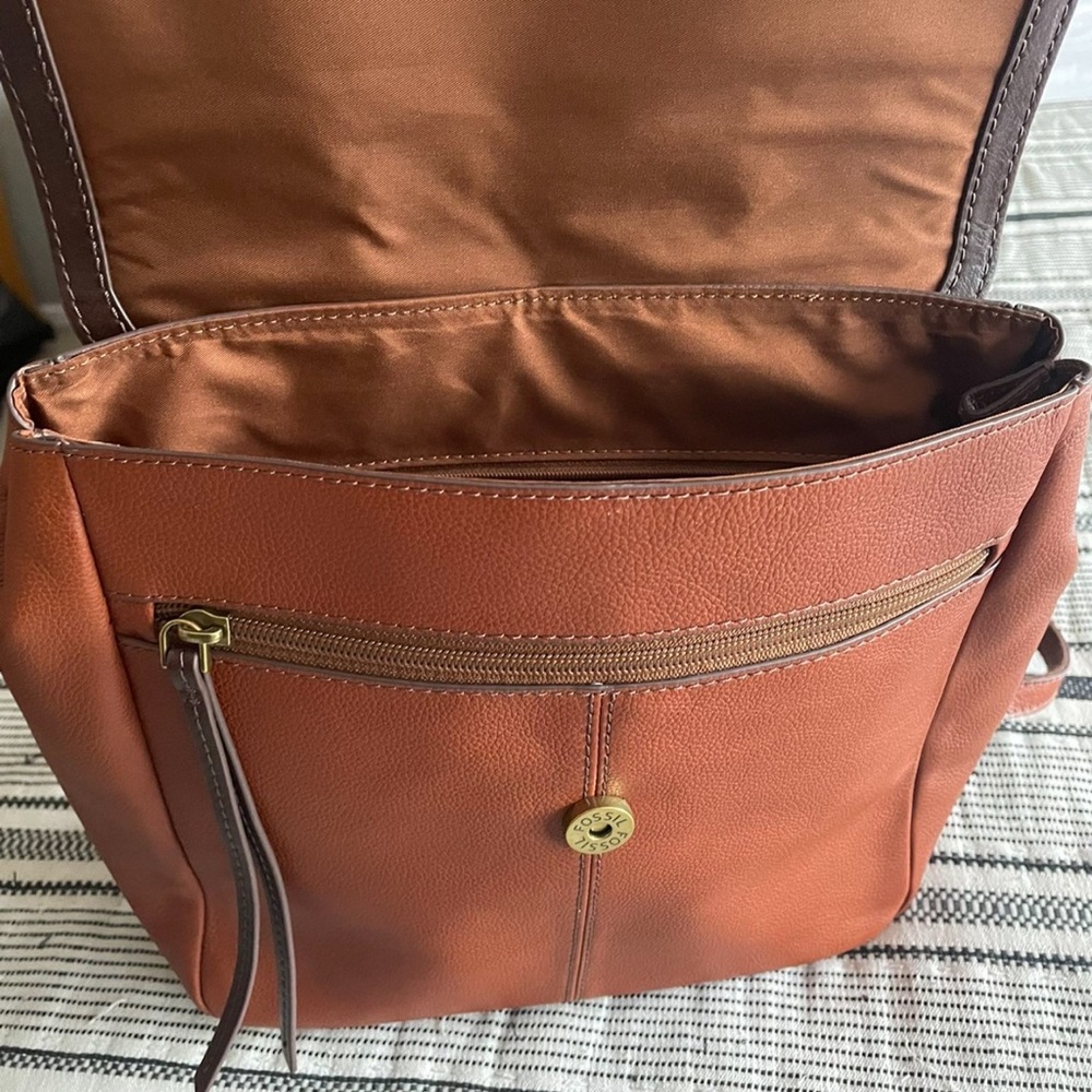 FOSSIL KARA LEATHER BACKPACK - Picture 2 of 3